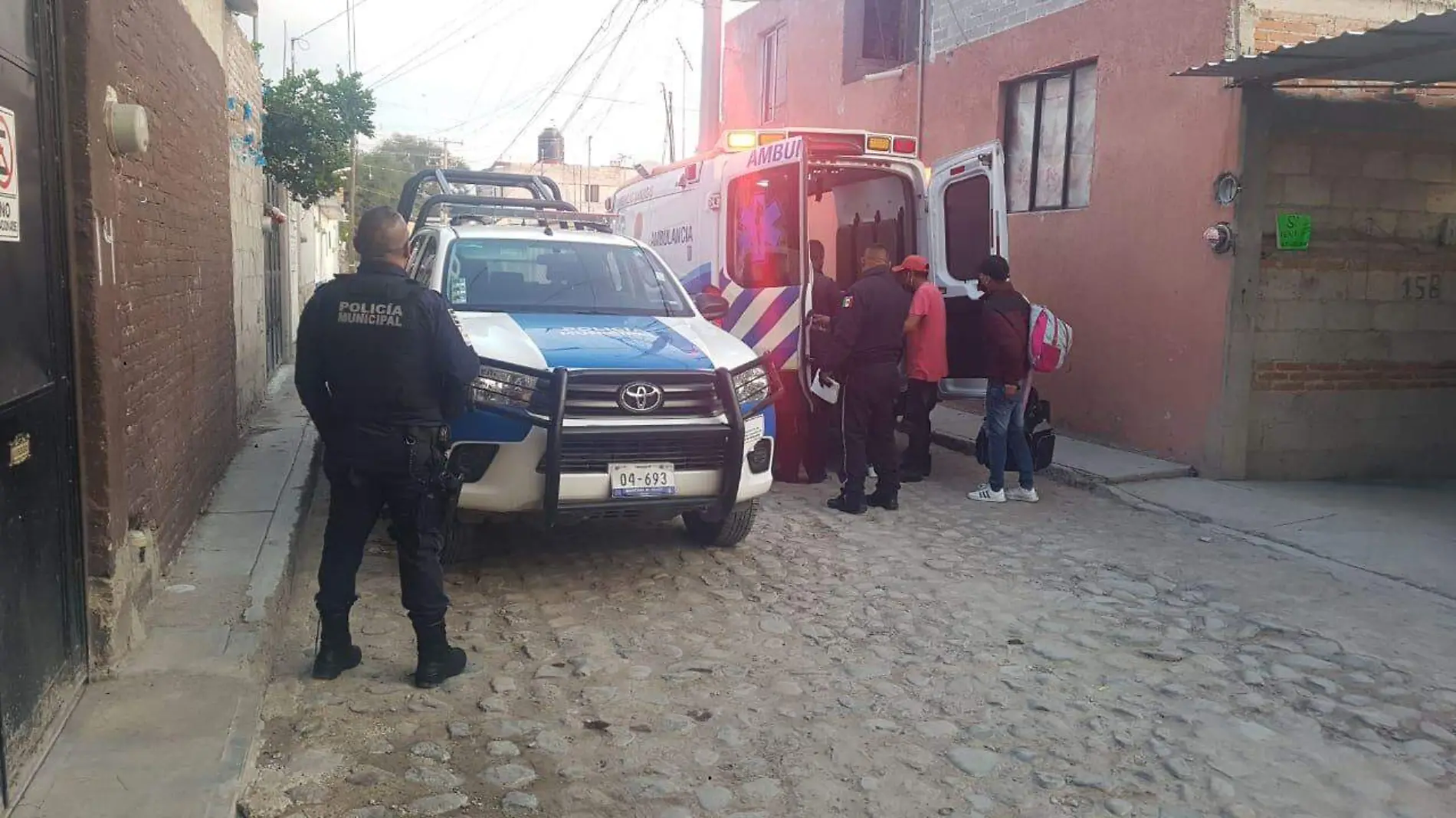 21 JUL PARAMEDICOS LLEVARON A L HOSPITAL